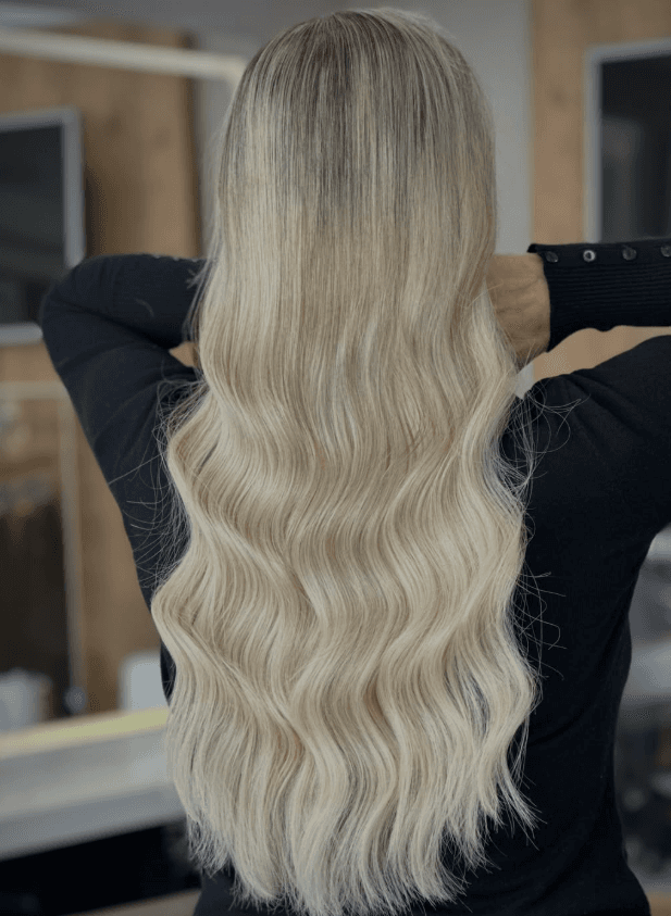 Depois — Volume e ondulação com efeito natural